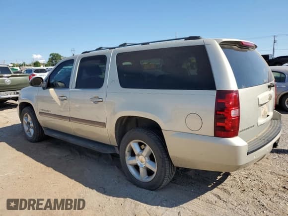 ✅ 2007 Chevrolet Suburban LTZ • VIN: 3GNFK16337G190093 • Lot: 68565854. Wystawiony na Copart z przebiegiem 173 714 mil. Bezpłatny archiwum sprzedaży aukcyjnych z USA i szczegółowy raport historii pojazdu na DreamBid. Zdjęcie 2.