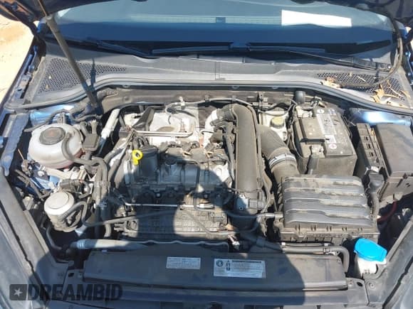 ✅ 2019 Volkswagen Golf S • VIN: 3VWG57AU7KM013321 • Lot: 41968941. Listed on IAAI with 80,580 mi. Free auction sales archive from the USA and detailed vehicle history report at DreamBid. Image 10.