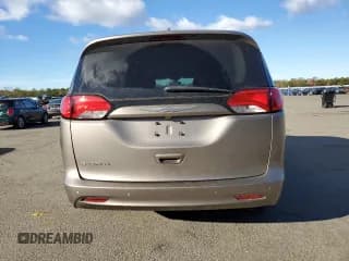 ✅ 2017 Chrysler Pacifica LX • VIN: 2C4RC1CG7HR623078 • Lot: 92888415. Wystawiony na Copart z przebiegiem 107 951 mil. Bezpłatny archiwum sprzedaży aukcyjnych z USA i szczegółowy raport historii pojazdu na DreamBid. Zdjęcie 6.