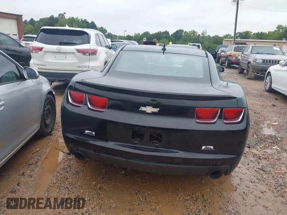 ✅ 2012 Chevrolet Camaro 2LS • VIN: 2G1FA1E3XC9203304 • Лот: 42910108. Опубликован ранее на IAAI с пробегом 190 525 миль. Бесплатный доступ к архиву аукционных продаж из США и подробный отчёт об истории автомобиля на DreamBid. Изображение 15.