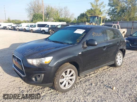 2014 Mitsubishi Outlander ES с VIN 4A4AP3AU0EE030184, выставлен на аукционе IAAI как лот 43316290 с пробегом 195 484 миль миль и . История ставок и продаж доступна на DreamBid. Изображение 17.