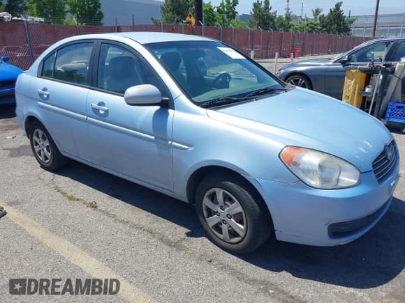 ✅ 2011 Hyundai Accent GLS • VIN: KMHCN4AC4BU616032 • Лот: 42518504. Опубликован ранее на IAAI с пробегом 263 737 миль. Бесплатный доступ к архиву аукционных продаж из США и подробный отчёт об истории автомобиля на DreamBid. Изображение 1.