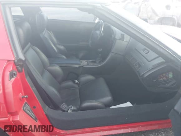 ✅ 1991 Chevrolet Corvette • VIN: 1G1YY2385M5117941 • Lot: 41408362. Listed on IAAI with Not provided. Free auction sales archive from the USA and detailed vehicle history report at DreamBid. Image 5.