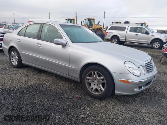 ✅ 2003 Mercedes-Benz E 320 • VIN: WDBUF65JX3A259273 • Лот: 43781699. Опубликован ранее на IAAI с пробегом 90 514 миль. Бесплатный доступ к архиву аукционных продаж из США и подробный отчёт об истории автомобиля на DreamBid. Изображение 1.