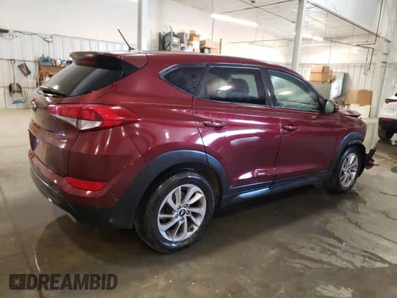 2018 Hyundai Tucson SE z VIN KM8J23A4XJU620586, wystawiony jako Copart lot #84033535 z przebiegiem 146 162 mil mil oraz Szkoda całkowita • Salvage title. Historia ofert i sprzedaży dostępna na DreamBid. Obrazek 3.