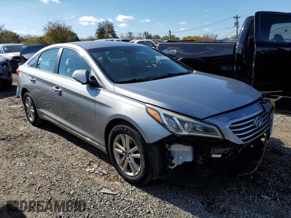 ✅ 2016 Hyundai Sonata SE • VIN: 5NPE24AF3GH335485 • Лот: 89851205. Опубликован ранее на Copart с пробегом 157 608 миль. Бесплатный доступ к архиву аукционных продаж из США и подробный отчёт об истории автомобиля на DreamBid. Изображение 4.
