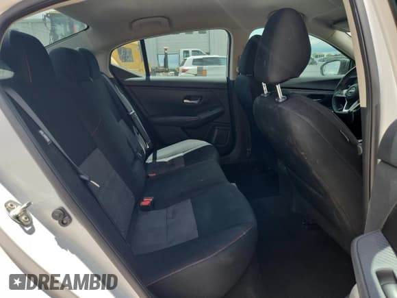 ✅ 2024 Nissan Sentra SR • VIN: 3N1AB8DV3RY333902 • Lot: 65086975. Wystawiony na Copart z przebiegiem 25 125 mil. Bezpłatny archiwum sprzedaży aukcyjnych z USA i szczegółowy raport historii pojazdu na DreamBid. Zdjęcie 10.