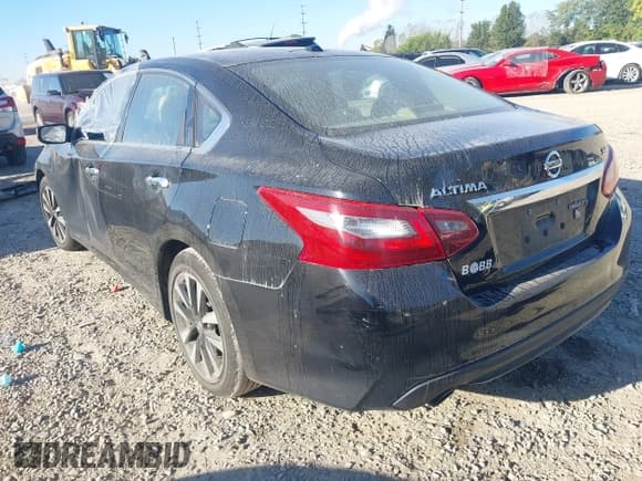 ✅ 2018 Nissan Altima SR • VIN: 1N4AL3AP8JC245739 • Lot: 43410778. Listed on IAAI with 142,113 mi. Free auction sales archive from the USA and detailed vehicle history report at DreamBid. Image 3.
