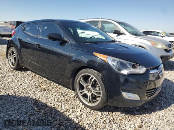 ✅ 2017 Hyundai Veloster • VIN: KMHTC6ADXHU322346 • Lot: 75245004. Wystawiony na Copart z przebiegiem 90 215 mil. Bezpłatny archiwum sprzedaży aukcyjnych z USA i szczegółowy raport historii pojazdu na DreamBid. Zdjęcie 4.