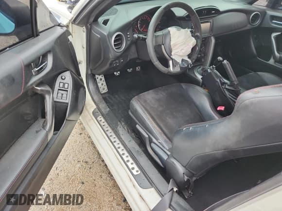 ✅ 2014 Subaru BRZ Limited • VIN: JF1ZCAC16E9604203 • Lot: 64964855. Listed on Copart with 161,084 mi. Free auction sales archive from the USA and detailed vehicle history report at DreamBid. Image 8.