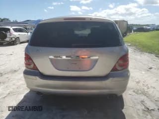 ✅ 2006 Mercedes-Benz R 3.5L • VIN: 4JGCB65E96A025136 • Лот: 86497715. Опубликован ранее на Copart с пробегом 175 066 миль. Бесплатный доступ к архиву аукционных продаж из США и подробный отчёт об истории автомобиля на DreamBid. Изображение 6.