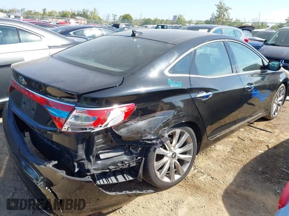 ✅ 2012 Hyundai Azera • VIN: KMHFH4JG9CA190591 • Lot: 43298490. Listed on IAAI with 88,525 mi. Free auction sales archive from the USA and detailed vehicle history report at DreamBid. Image 4.