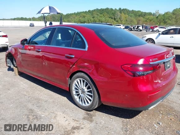 ✅ 2022 Mercedes-Benz E 350 • VIN: W1KZF8DB7NB097263 • Lot: 43371288. Wystawiony na IAAI z przebiegiem 35 204 mil. Bezpłatny archiwum sprzedaży aukcyjnych z USA i szczegółowy raport historii pojazdu na DreamBid. Zdjęcie 3.