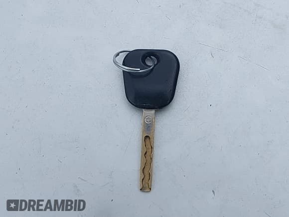 ✅ 2020 Chevrolet Express Cargo • VIN: 1GCWGAFG9L1268012 • Lot: 42160133. Listed on IAAI with 68,445 mi. Free auction sales archive from the USA and detailed vehicle history report at DreamBid. Image 11.