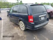 ✅ 2010 Chrysler Town & Country LX • VIN: 2A4RR2D15AR456363 • Lot: 42127422. Wystawiony na IAAI z przebiegiem 213 715 mil. Bezpłatny archiwum sprzedaży aukcyjnych z USA i szczegółowy raport historii pojazdu na DreamBid. Zdjęcie 3.