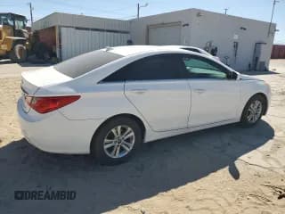 ✅ 2013 Hyundai Sonata GLS • VIN: 5NPEB4AC2DH722952 • Lot: 72998144. Listed on Copart with 153,985 mi. Free auction sales archive from the USA and detailed vehicle history report at DreamBid. Image 3.