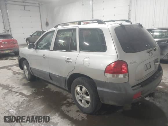 2005 Hyundai Santa Fe GLS с VIN KM8SC73D05U995172, выставлен на аукционе IAAI как лот 41525463 с пробегом Не указан миль и . История ставок и продаж доступна на DreamBid. Изображение 3.