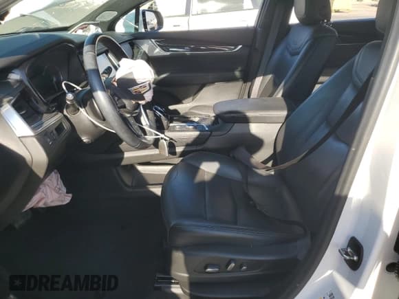 ✅ 2022 Cadillac XT5 FWD Premium Luxury • VIN: 1GYKNCR47NZ118593 • Lot: 68568175. Listed on Copart with 44,700 mi. Free auction sales archive from the USA and detailed vehicle history report at DreamBid. Image 7.