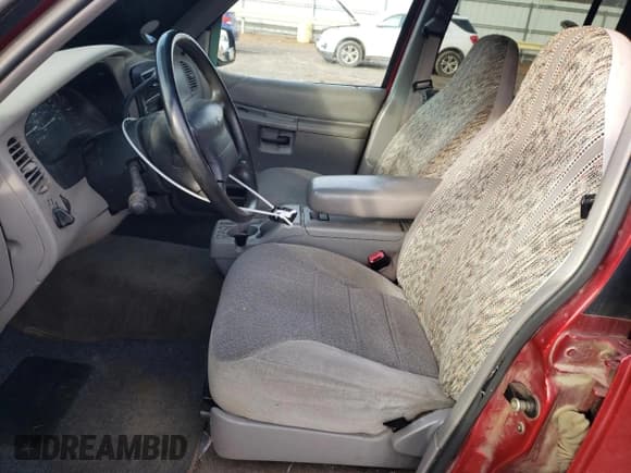 ✅ 2001 Ford Explorer XLS • VIN: 1FMZU72E91ZA36467 • Lot: 43222375. Listed on Copart with 138,058 mi. Free auction sales archive from the USA and detailed vehicle history report at DreamBid. Image 7.