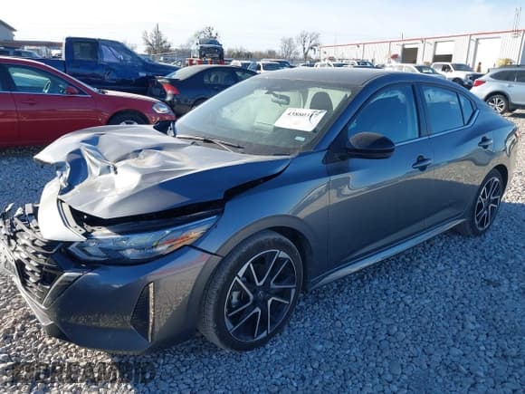 ✅ 2025 Nissan Sentra SR • VIN: 3N1AB8DV0SY311748 • Lot: 43880317. Listed on IAAI with 21,613 mi. Free auction sales archive from the USA and detailed vehicle history report at DreamBid. Image 2.