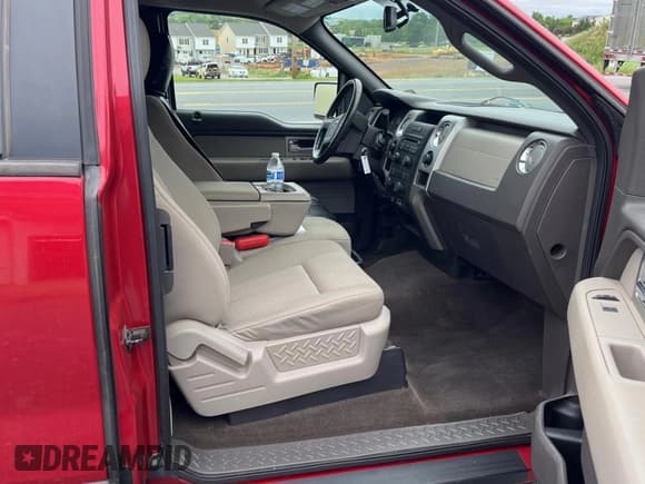 ✅ 2010 Ford F-150 XL • VIN: 1FTFX1EV2AFB22924 • Лот: 58206775. Опубликован ранее на Copart с пробегом 91 312 миль. Бесплатный доступ к архиву аукционных продаж из США и подробный отчёт об истории автомобиля на DreamBid. Изображение 5.