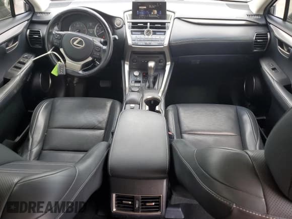 ✅ 2017 Lexus NX 200t • VIN: JTJYARBZ3H2055622 • Lot: 93249845. Wystawiony na Copart z przebiegiem 111 736 mil. Bezpłatny archiwum sprzedaży aukcyjnych z USA i szczegółowy raport historii pojazdu na DreamBid. Zdjęcie 8.