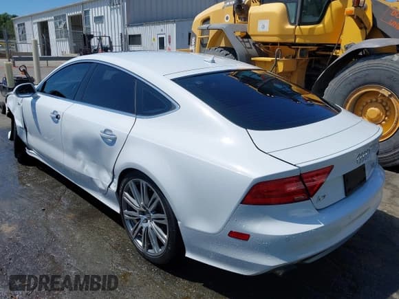 ✅ 2014 Audi A7 Prestige • VIN: WAU2GAFC9EN060846 • Лот: 42200592. Опубликован ранее на IAAI с пробегом 166 250 миль. Бесплатный доступ к архиву аукционных продаж из США и подробный отчёт об истории автомобиля на DreamBid. Изображение 3.