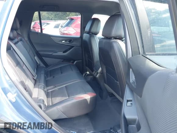 ✅ 2025 Chevrolet Equinox AWD RS • VIN: 3GNAXTEG2SL274921 • Lot: 43333316. Wystawiony na IAAI z przebiegiem 5 788 mil. Bezpłatny archiwum sprzedaży aukcyjnych z USA i szczegółowy raport historii pojazdu na DreamBid. Zdjęcie 8.