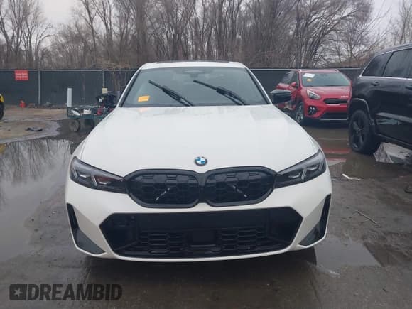 ✅ 2024 BMW 3 Series M340i xDrive • VIN: 3MW49FF05R8E05837 • Lot: 41129303. Wystawiony na IAAI z przebiegiem 8 669 mil. Bezpłatny archiwum sprzedaży aukcyjnych z USA i szczegółowy raport historii pojazdu na DreamBid. Zdjęcie 12.