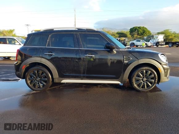 ✅ 2021 MINI Countryman Oxford Edition • VIN: WMZ23BR03M3M80666 • Lot: 40815719. Listed on IAAI with 61,640 mi. Free auction sales archive from the USA and detailed vehicle history report at DreamBid. Image 14.