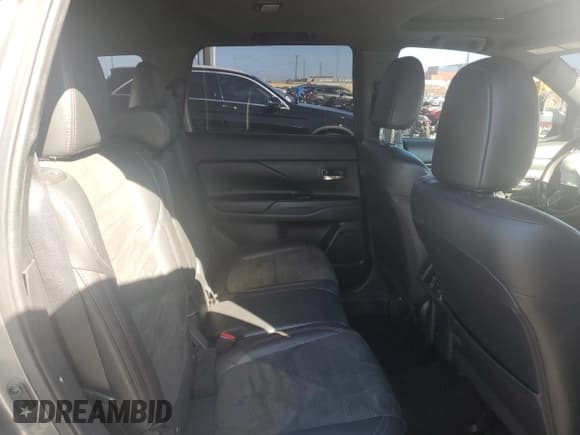 ✅ 2020 Mitsubishi Outlander SE • VIN: JA4AD3A38LJ001408 • Lot: 81734085. Listed on Copart with Not provided. Free auction sales archive from the USA and detailed vehicle history report at DreamBid. Image 11.