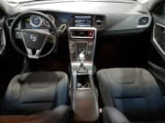 ✅ 2013 Volvo S60 T5 Premier • VIN: YV1612FS5D1234463 • Lot: 93060065. Wystawiony na Copart z przebiegiem 144 524 mil. Bezpłatny archiwum sprzedaży aukcyjnych z USA i szczegółowy raport historii pojazdu na DreamBid. Zdjęcie 8.