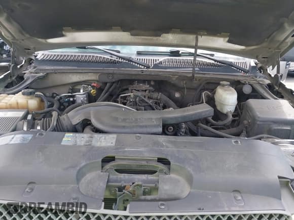 ✅ 2005 Chevrolet Avalanche Z66 • VIN: 3GNEC12Z55G212126 • Lot: 42131762. Listed on IAAI with 251,884 mi. Free auction sales archive from the USA and detailed vehicle history report at DreamBid. Image 10.