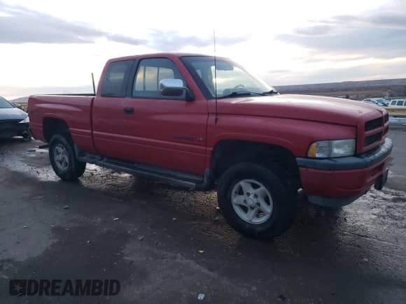 1997 Dodge 1500 с VIN 3B7HF13Y8VG792894, выставлен на аукционе Copart как лот 82026704 с пробегом 121 408 миль миль и Списание • Salvage title. История ставок и продаж доступна на DreamBid. Изображение 4.