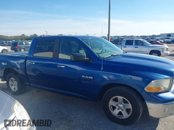 ✅ 2009 Dodge 1500 TRX • VIN: 1D3HB13P89S782116 • Lot: 41388667. Wystawiony na IAAI z przebiegiem 260 188 mil. Bezpłatny archiwum sprzedaży aukcyjnych z USA i szczegółowy raport historii pojazdu na DreamBid. Zdjęcie 13.