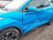 ✅ 2019 Toyota C-HR XLE • VIN: JTNKHMBX4K1054199 • Lot: 42420172. Listed on IAAI with 100,454 mi. Free auction sales archive from the USA and detailed vehicle history report at DreamBid. Image 6.