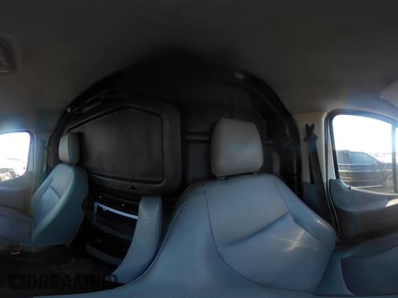 ✅ 2017 Ford Transit • VIN: 1FTBW2ZG9HKA50480 • Lot: 43721015. Wystawiony na IAAI z przebiegiem 171 249 mil. Bezpłatny archiwum sprzedaży aukcyjnych z USA i szczegółowy raport historii pojazdu na DreamBid. Zdjęcie 17.