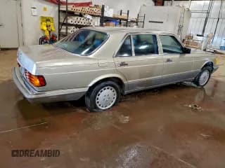 ✅ 1986 Mercedes-Benz 420 SEL • VIN: WDBCA35D2GA246302 • Lot: 87239744. Wystawiony na Copart z przebiegiem 101 975 mil. Bezpłatny archiwum sprzedaży aukcyjnych z USA i szczegółowy raport historii pojazdu na DreamBid. Zdjęcie 3.