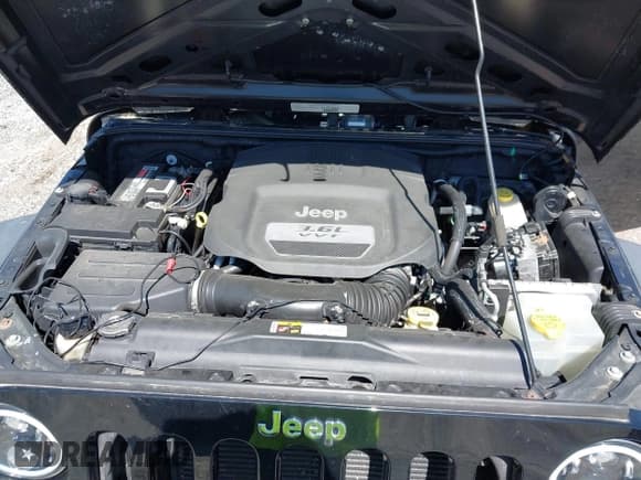 ✅ 2013 Jeep Wrangler Unlimited Sport • VIN: 1C4BJWDGXDL520081 • Lot: 41651841. Wystawiony na IAAI z przebiegiem 84 092 mil. Bezpłatny archiwum sprzedaży aukcyjnych z USA i szczegółowy raport historii pojazdu na DreamBid. Zdjęcie 10.