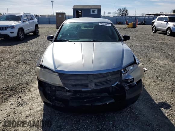 ✅ 2009 Dodge Avenger SE • VIN: 1B3LC46B49N572257 • Лот: 45929405. Опубликован ранее на Copart с пробегом 150 682 миль. Бесплатный доступ к архиву аукционных продаж из США и подробный отчёт об истории автомобиля на DreamBid. Изображение 5.