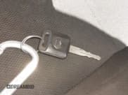 ✅ 2017 Nissan Note SV • VIN: 3N1CE2CPXHL370618 • Lot: 41832326. Wystawiony na IAAI z przebiegiem 135 579 mil. Bezpłatny archiwum sprzedaży aukcyjnych z USA i szczegółowy raport historii pojazdu na DreamBid. Zdjęcie 11.