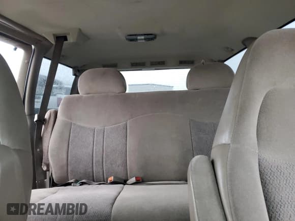 ✅ 2002 GMC Safari • VIN: 1GKDM19X42B500427 • Lot: 49283605. Listed on Copart with 242,090 mi. Free auction sales archive from the USA and detailed vehicle history report at DreamBid. Image 10.