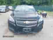 2013 Chevrolet Malibu LS z VIN 1G11A5SA2DF312191, wystawiony jako IAAI lot #42814090 z przebiegiem 229 122 mil mil oraz . Historia ofert i sprzedaży dostępna na DreamBid. Obrazek 6.