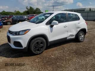 2019 Chevrolet Trax LS with VIN 3GNCJNSBXKL334975, listed as a Copart auction lot 70261645 with 55,950 mi miles and Salvage title. Bid and sale history available at DreamBid. Image 1.