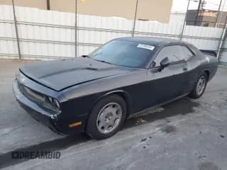 ✅ 2010 Dodge Challenger SE • VIN: 2B3CJ4DVXAH212457 • Lot: 87268434. Wystawiony na Copart z przebiegiem Nie podano. Bezpłatny archiwum sprzedaży aukcyjnych z USA i szczegółowy raport historii pojazdu na DreamBid. Zdjęcie 1.