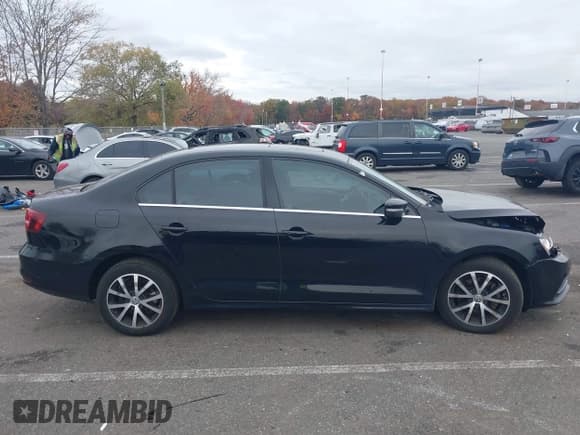 ✅ 2017 Volkswagen Jetta SE • VIN: 3VWDB7AJ6HM348726 • Лот: 43559601. Опубликован ранее на IAAI с пробегом 128 825 миль. Бесплатный доступ к архиву аукционных продаж из США и подробный отчёт об истории автомобиля на DreamBid. Изображение 13.