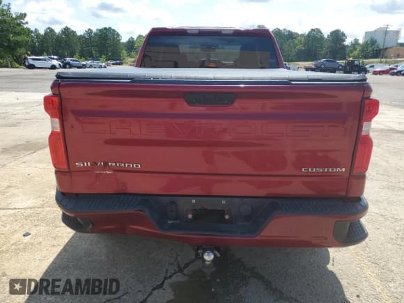 ✅ 2020 Chevrolet Silverado 1500 Custom • VIN: 1GCRWBEK2LZ231610 • Lot: 60287425. Wystawiony na Copart z przebiegiem 107 591 mil. Bezpłatny archiwum sprzedaży aukcyjnych z USA i szczegółowy raport historii pojazdu na DreamBid. Zdjęcie 6.