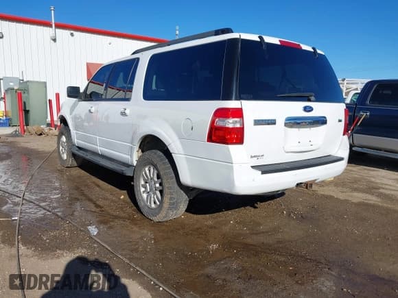 ✅ 2013 Ford Expedition Max XLT • VIN: 1FMJK1J58DEF12950 • Лот: 40992286. Опубликован ранее на IAAI с пробегом 185 786 миль. Бесплатный доступ к архиву аукционных продаж из США и подробный отчёт об истории автомобиля на DreamBid. Изображение 3.