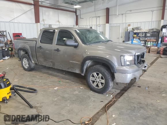 ✅ 2009 GMC Sierra 1500 • VIN: 2GTEK233X91109679 • Lot: 51445445. Wystawiony na Copart z przebiegiem 229 012 mil. Bezpłatny archiwum sprzedaży aukcyjnych z USA i szczegółowy raport historii pojazdu na DreamBid. Zdjęcie 4.