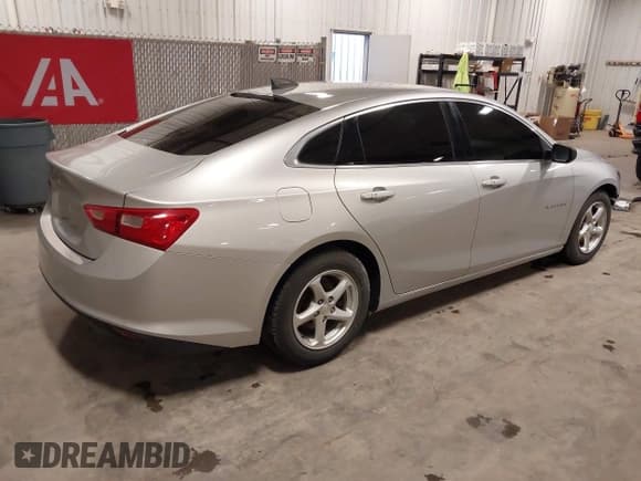 ✅ 2017 Chevrolet Malibu LS • VIN: 1G1ZB5ST3HF267379 • Lot: 43375554. Listed on IAAI with 234,332 mi. Free auction sales archive from the USA and detailed vehicle history report at DreamBid. Image 4.